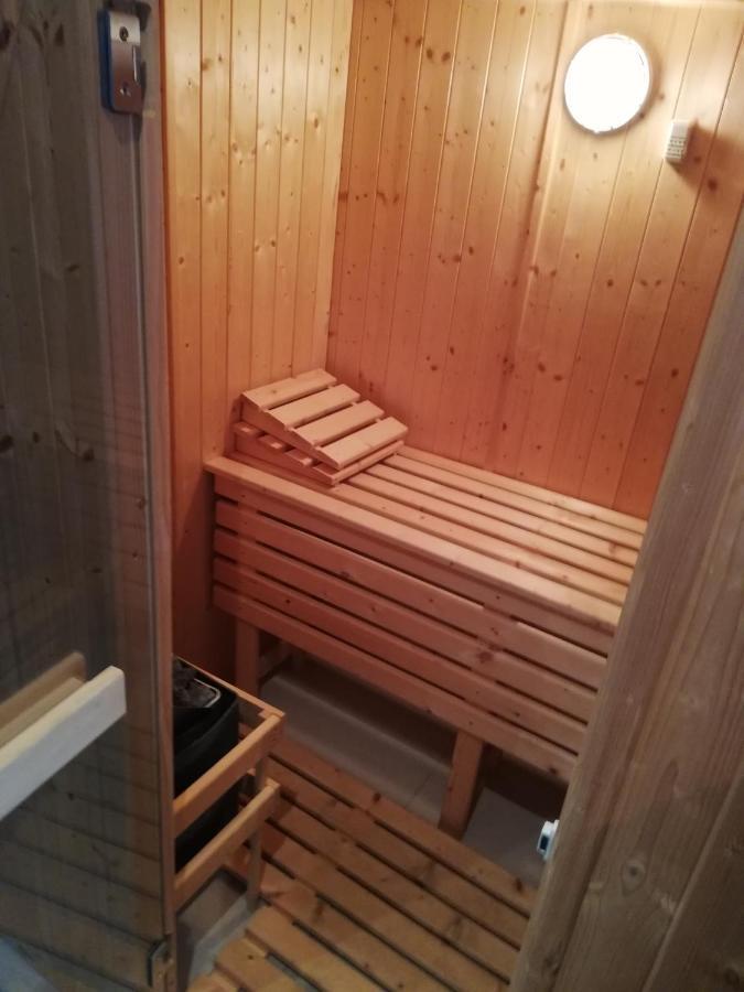 Forest Path Luxury Studio Apartment With Large Bedroom Bathroom And Sauna Sleeps Up To 4 Ballynahinch Exterior photo